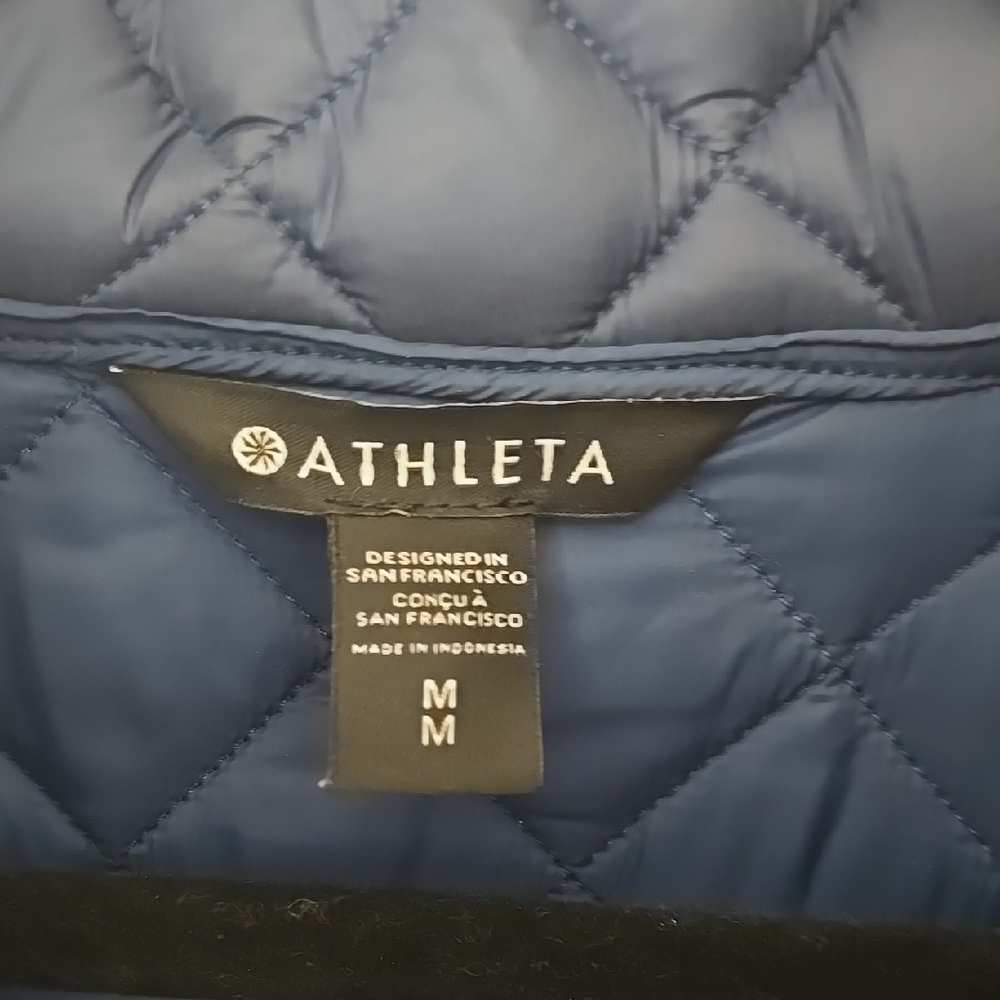 Athleta Whisper Featherless Quilted Puffer Jacket